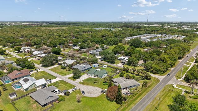 902 Egret Avenue, Fort Pierce, FL 34982