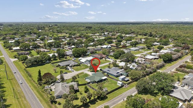 902 Egret Avenue, Fort Pierce, FL 34982