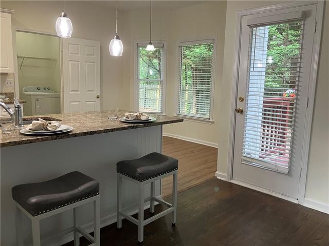 1150 Northpoint Trace, Roswell, GA 30076
