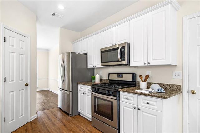 1150 Northpoint Trace, Roswell, GA 30076