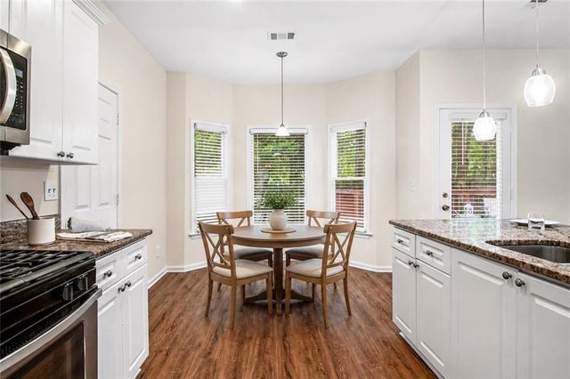 1150 Northpoint Trace, Roswell, GA 30076