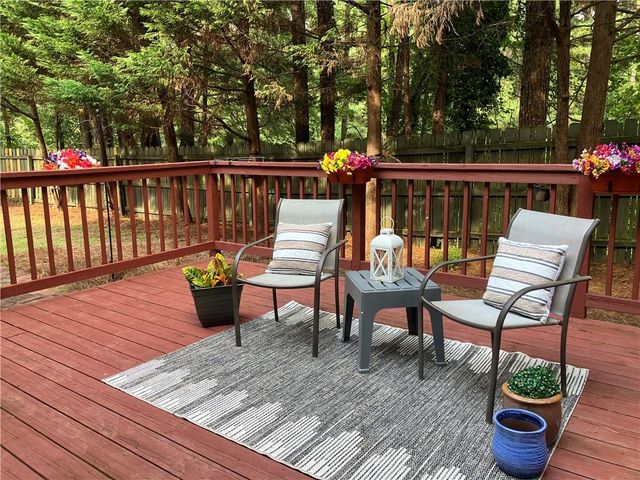 1150 Northpoint Trace, Roswell, GA 30076