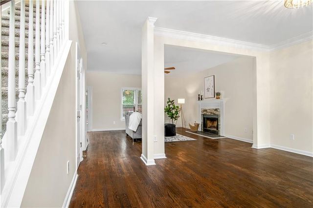 1150 Northpoint Trace, Roswell, GA 30076