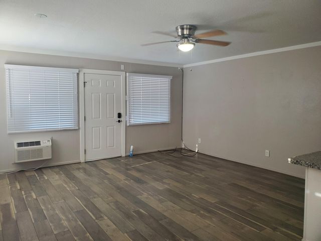 1480 Rogue River Highway, Grants Pass, OR 97527