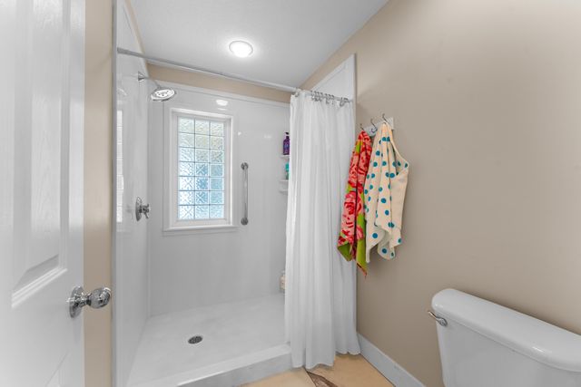 680 Emerald Pointe Drive 7, Hollister, MO 65672