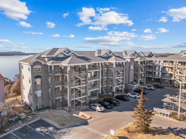 680 Emerald Pointe Drive 7, Hollister, MO 65672