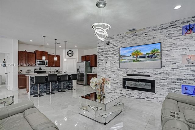27563 SW 133rd Avenue, Homestead, FL 33032