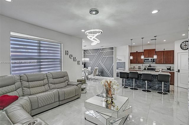 27563 SW 133rd Avenue, Homestead, FL 33032