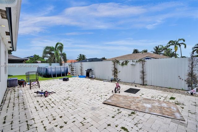 27563 SW 133rd Avenue, Homestead, FL 33032