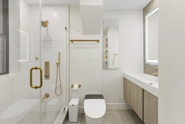 382 Commonwealth Ave 24, Boston, MA 02215