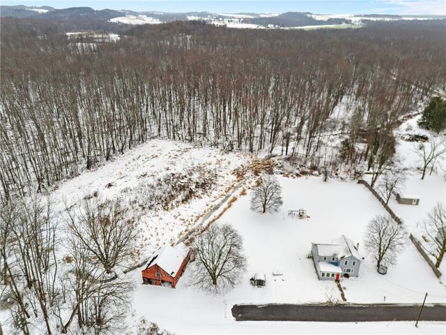 8657 Travell Road, Lyons, NY 14489