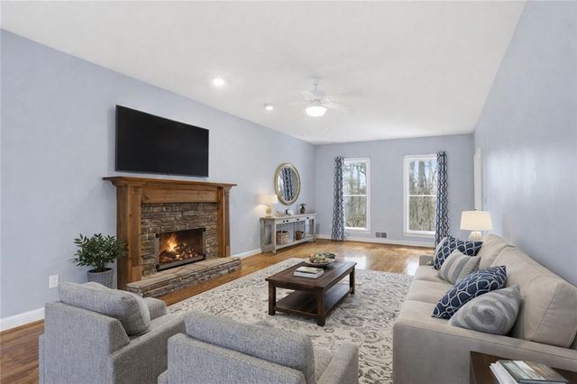 175 Berkeley Way, Dallas, GA 30157