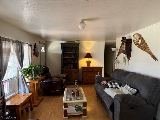 33127 State Route 83, Millersburg, OH 44654