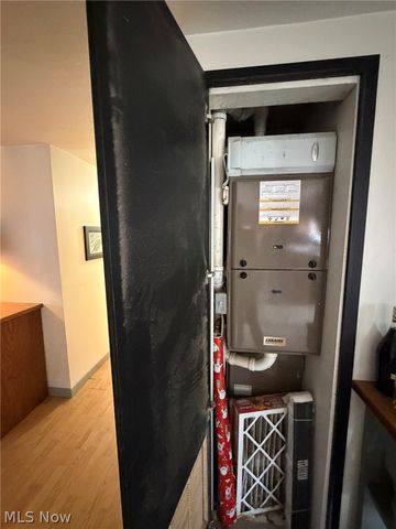 33127 State Route 83, Millersburg, OH 44654