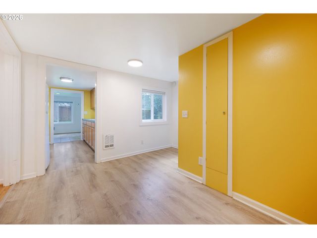 865 W 28TH Ave, Eugene, OR 97405