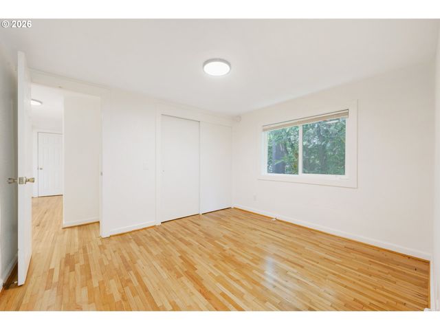 865 W 28TH Ave, Eugene, OR 97405