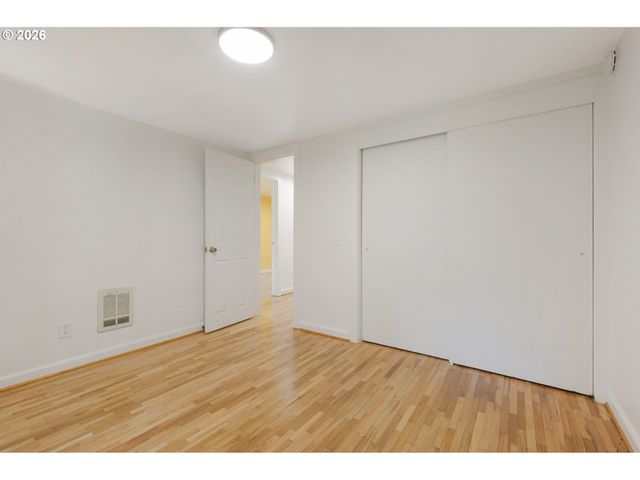 865 W 28TH Ave, Eugene, OR 97405