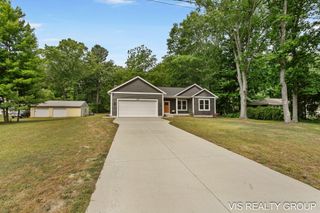 13407 152nd Avenue, Grand Haven Twp, MI 49417