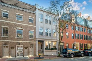 92 Chestnut St, Boston, MA 02108