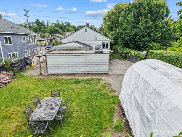 1002 S Sullivan Street, Seattle, WA 98108