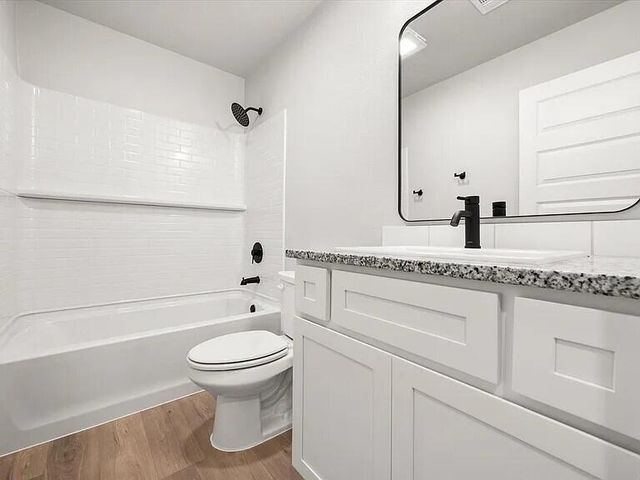 2304 Abbeville Avenue, Wolfforth, TX 79382