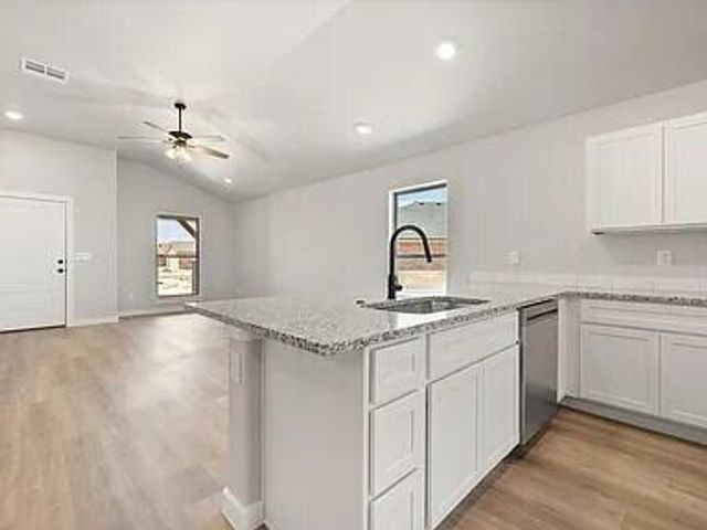 2304 Abbeville Avenue, Wolfforth, TX 79382