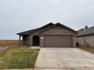 2304 Abbeville Avenue, Wolfforth, TX 79382