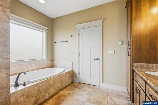 8161 Mystical Ln SE, Salem, OR 97317