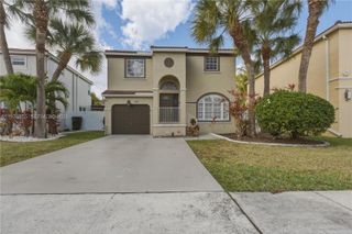 324 NW 153rd Lane, Pembroke Pines, FL 33028