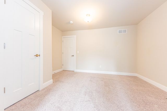1 Maple Village Court, Ann Arbor, MI 48103
