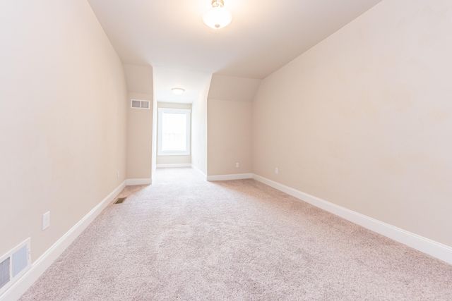 1 Maple Village Court, Ann Arbor, MI 48103