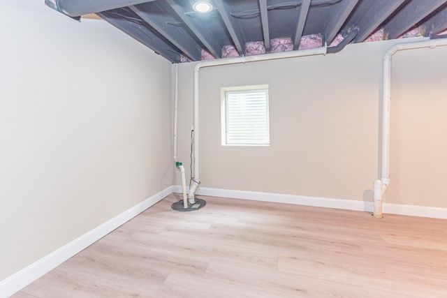 1 Maple Village Court, Ann Arbor, MI 48103