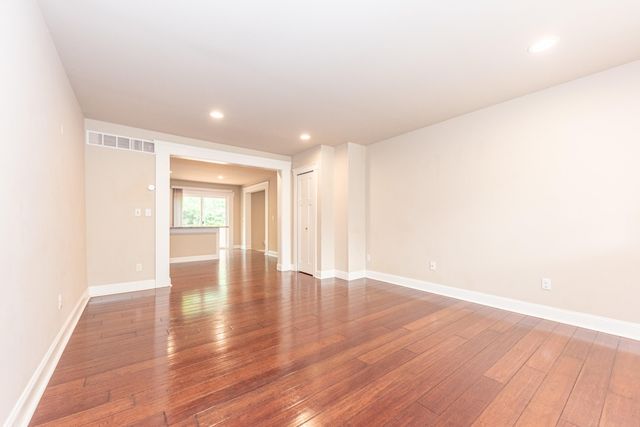 1 Maple Village Court, Ann Arbor, MI 48103