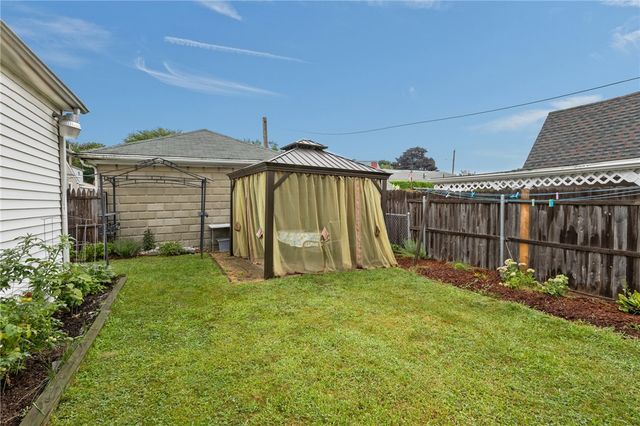 402 Webster Avenue, Cranston, RI 02920