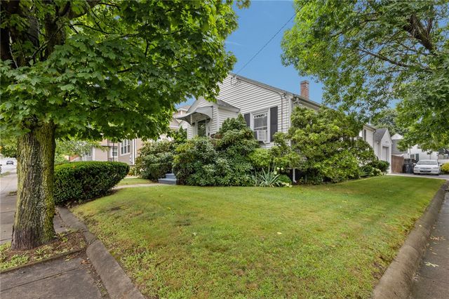 402 Webster Avenue, Cranston, RI 02920