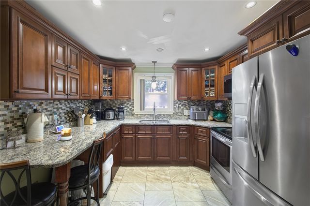 402 Webster Avenue, Cranston, RI 02920