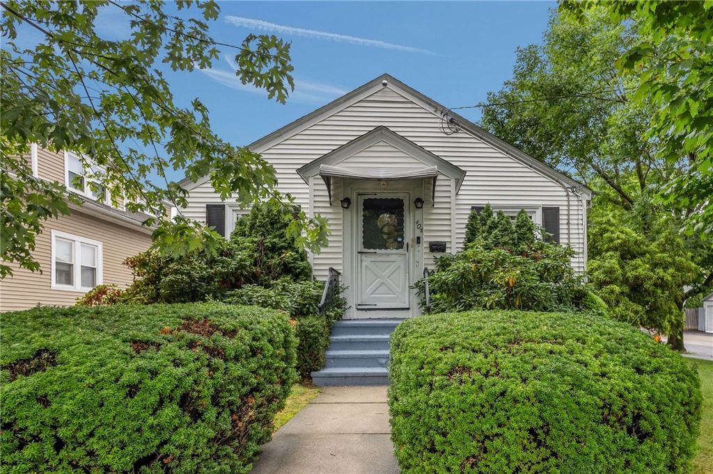 402 Webster Avenue, Cranston, RI 02920