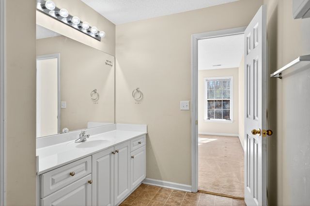 353 Marble Lane, Boiling Springs, SC 29316