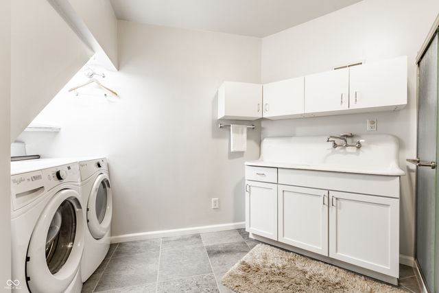 402 Kessler Boulevard West Drive, Indianapolis, IN 46228