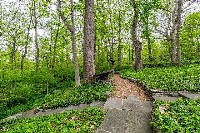 402 Kessler Boulevard West Drive, Indianapolis, IN 46228