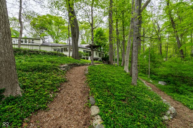 402 Kessler Boulevard West Drive, Indianapolis, IN 46228