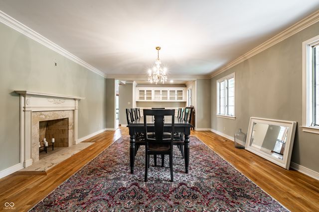 402 Kessler Boulevard West Drive, Indianapolis, IN 46228