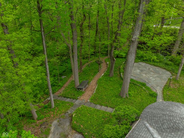 402 Kessler Boulevard West Drive, Indianapolis, IN 46228
