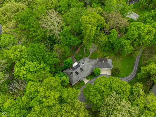 402 Kessler Boulevard West Drive, Indianapolis, IN 46228