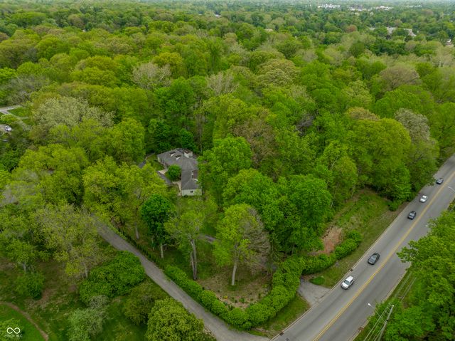 402 Kessler Boulevard West Drive, Indianapolis, IN 46228