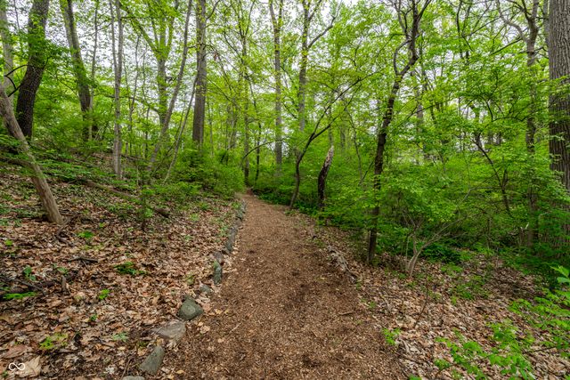 402 Kessler Boulevard West Drive, Indianapolis, IN 46228