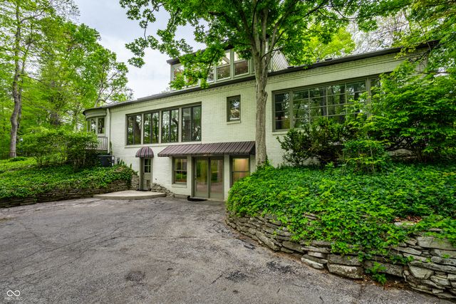 402 Kessler Boulevard West Drive, Indianapolis, IN 46228