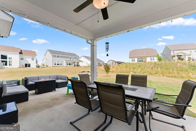 537 Redfish Way, Hoschton, GA 30548