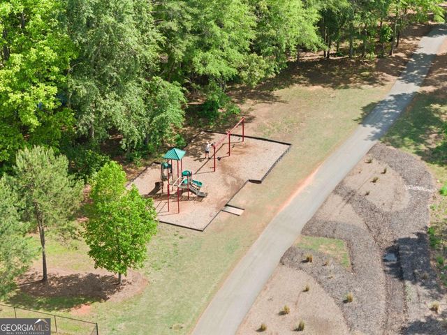 537 Redfish Way, Hoschton, GA 30548
