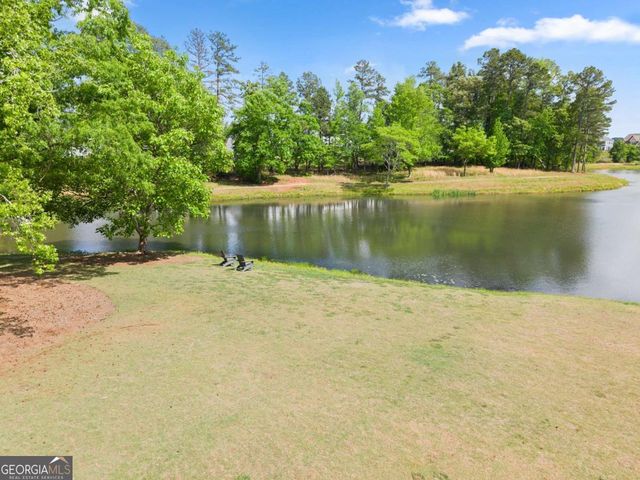 537 Redfish Way, Hoschton, GA 30548
